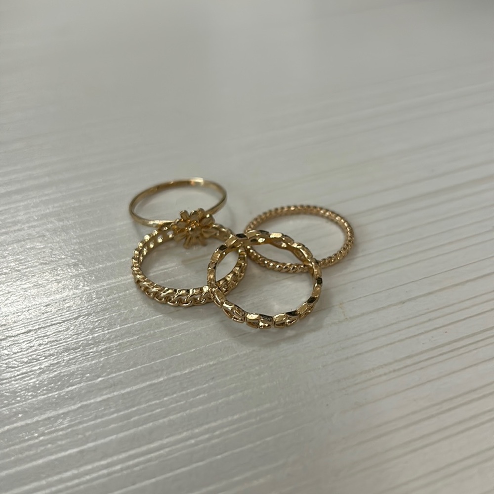 Gold rings !!